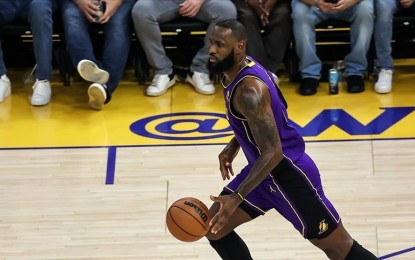 LeBron James scores 46 points in Lakers loss, moves closer to NBA's  all-time scoring record