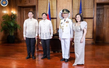 <p><strong>ONE-STAR GENERAL.</strong> Presidential Security Group (PSG) chief Col. Ramon Zagala (2nd from right) earned his first star after being promoted to Brigadier General. The donning of rank ceremony for Zagala was led by President Ferdinand R. Marcos Jr. at Malacañan Palace in Manila on Wednesday (Jan. 25, 2023). <em>(Photo courtesy of the Office of the President)</em></p>