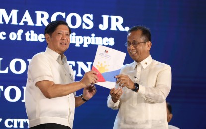 <p>President Ferdinand R. Marcos Jr. and National Economic and Development Authority (NEDA) Secretary Arsenio Balisacan. <em>(PNA file photo)</em></p>