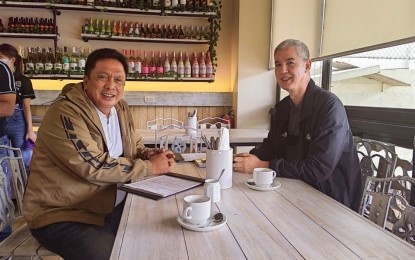 <p>Negros Oriental Gov. Roel Degamo (left) and Negros Occidental Gov. Eugenio Lacson in this Feb. 1, 2023 photo. <em>(PNA file photo)</em></p>