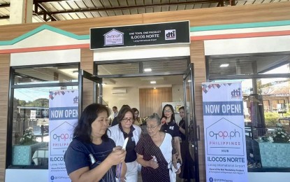 <p><strong>OTOP HUB</strong>. Various quality products of Ilocos Norte are now available at the waiting area of the Laoag International Airport. The CAAP in partnership with the DTI provided a free venue for homegrown entrepreneurs to exhibit their products. <em>(Photo courtesy of DTI Ilocos Norte)</em></p>