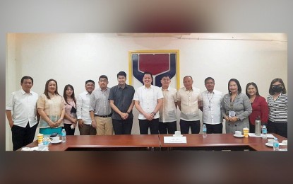 <p><strong>DSWD FAMILY.</strong> Newly appointed Social Welfare and Development Secretary Rex Gatchalian (center) poses with agency undersecretaries and other officials after meeting with them Wednesday (Feb. 1, 2023) on his first day on the job. Gatchalian plans to digitalize the systems, processes and programs and services of the DSWD, update the database of beneficiaries and improve the agency’s logistical networks, among others, to further enhance DSWD’s operation, program and services implementation. <em>(Photo courtesy of Sec. Rex Gatchalian FB page)</em></p>