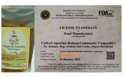 <p><strong>FDA LICENSE</strong>. The Codcod Agrarian Reform Community Cooperative in San Carlos City, Negros Occidental province obtains a license to operate as a food manufacturer from the Food and Drug Administration. It is manufacturing ginger and turmeric with lemongrass tea as a beneficiary of the partnership project between the Department of Agrarian Reform and the Department of Trade and Industry.<em> (Photo courtesy of DAR Negros Occidental-I)</em></p>
