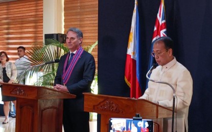 <p>Australian Deputy Prime Minister and Defense Minister Richard Marles (left) and Department of National Defense (DND) officer-in-charge Undersecretary Carlito Galvez Jr. (right) <em>(PNA photo by Priam Nepomuceno)</em></p>