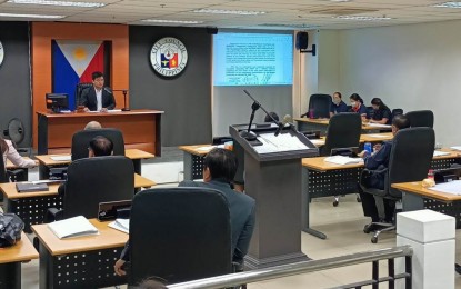 <p><strong>EXPLANATION</strong>. Councilor Rommel Duron, chair of the committee on public utility, moves for the passage of a resolution requesting the National Grid Corporation of the Philippines for a detailed explanation about the Feb. 20 power outage during their regular session on Wednesday (Feb. 22). A system disturbance that affected the entire Panay sub-grid caused the power interruption in Aklan, Antique, Capiz, Guimaras, and Iloilo.<em> (PNA photo by PGLena)</em></p>