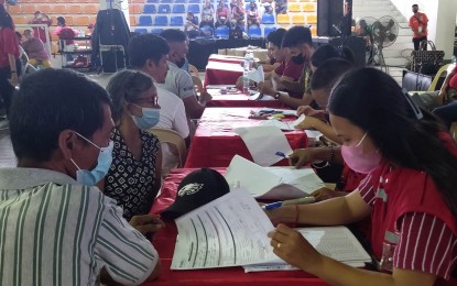 <p><strong>AID FOR SENIORS.</strong> Some elderlies in Samar province receive their social pension from the Department of Social Welfare and Development (DSWD) in this undated photo. The Department of Social Welfare and Development (DSWD) in Eastern Visayas is stepping up its information drive to counter text scams promising relief allowance for older persons including retirees. <em>(Photo courtesy of DSWD)</em></p>
<p> </p>