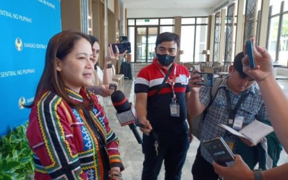 <p><strong>PALENG-QR PH PLUS.</strong> Bangko Sentral ng Pilipinas (BSP) Deputy Governor Bernadette Romulo-Puyat answers queries from the Cebu media at the sideline of the 2022 Outstanding BSP Stakeholders Appreciation Ceremonies held at the Grand Ballroom of the Sheraton Hotel in Lapu-Lapu City on Tuesday (Feb. 28, 2023). Puyat encourages all local government units (LGU) in the country to adopt Paleng-QR, saying that cashless payments is the future of the Filipino people. <em>(PNA photo by John Rey Saavedra) </em></p>