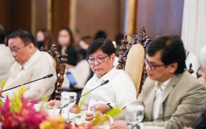 <p><strong>CROPPING SCHEDULE.</strong> President Ferdinand R. Marcos Jr. holds a meeting with officials of the Department of Agriculture and concerned agencies at Malacañan Palace on Tuesday (Feb. 28, 2023). Marcos said the country’s agricultural sector must use a “detailed” cropping schedule to ensure that agricultural imports would not harm local production. <em>(Photo courtesy of Bongbong Marcos’ Facebook page)</em></p>