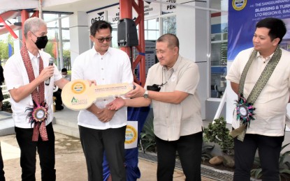 Negros Occidental donates lot, building to LTO-Bacolod