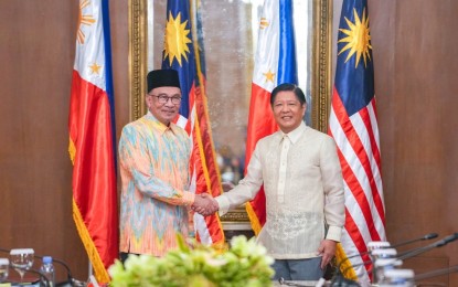 <p>President Ferdinand R. Marcos Jr. (right) and Malaysian Prime Minister Anwar Ibrahim <em>(Courtesy of BBM Facebook)</em></p>
