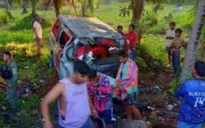 <p><strong>ROAD ACCIDENT</strong>. Civilians help retrieve the wounded passengers of a public utility van following a highway accident in Datu Odin Sinsuat town, Maguindanao del Norte province on Sunday (March 5, 2023). At least six were killed and 13 others were injured in the three-vehicle collision. <em>(Photo courtesy of Datu Odin Sinsuat Police Traffic Unit)</em></p>