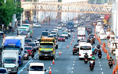 <p><strong>STOP FOR CHILDREN. </strong>Private group ImagineLaw urges motorists to respect traffic law and stop for children. The Philippine Statistics Authority said at least 1,670 Filipino children are killed by road crashes every year.  <em>(PNA file photo)</em></p>