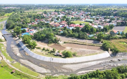 <p><strong>SLOPE PROTECTION STRUCTURES</strong>. An aerial view of the slope protection structures built by the Department of Public Works and Highways in Porac town, Pampanga province. These structures will protect residents of low-lying communities from raging floods. <em>(Photo courtesy of DPWH Region III)</em></p>