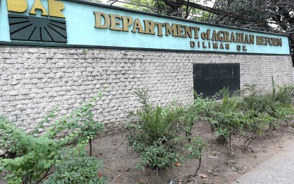 <p>Department of Agrarian Reform central office, Diliman, Quezon City <em>(PNA photo by Joan Bondoc) </em></p>