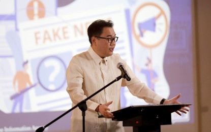 <p><strong>COMBATING SPREAD OF FAKE NEWS. </strong>Philippine Information Agency Director-General Ramon Cualoping III says the administration's effort to "Explain, Explain, Explain" government policies and programs is needed to combat the spread of fake news. During the institutional briefing for the high delegation of the National Defense College of the United Arab Emirates on Wednesday (March 15, 2023), he said the administration targets to boost this move through digitalization.<em> (PNA photo by Valerie Escalera)</em></p>