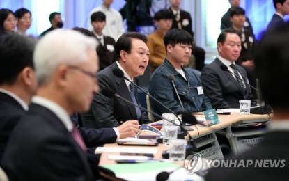 <p>President Yoon Suk Yeol (C) speaks during the 14th emergency economic and public livelihood meeting at the former presidential compound of Cheong Wa Dae in Seoul on March 15, 2023.<em> (Yonhap)</em></p>