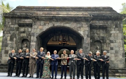 <p>Delegates from ASEAN member countries at the ASEAN Business Advisory Council meeting in Plataran Heritage Borobudur Hotel, Magelang, Central Java province, on Wednesday (March 22, 2023). <em>(ANTARA/Kuntum Riswan/uyu)</em></p>