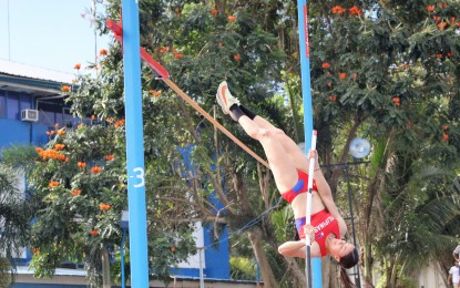 <p><strong>GOLD MEDALIST.</strong> Former SEA Games champion Natalie Uy competes in the women's Open pole vault of the ICTSI Philippine Athletics Championships at the Ilagan City Sports Complex on March 25, 2023. She won the event in 3.85 meters. <em>(Photo by PATAFA)</em></p>
