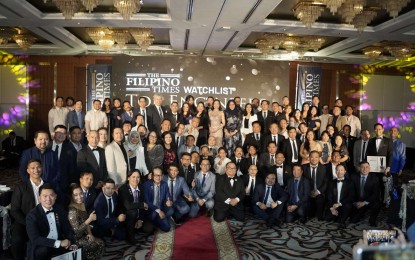 <p>Engineers and architects in the UAE being awarded by The Filipino Times <em>(Contributed photo)</em></p>