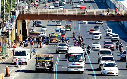 Solons seek discount for indigent drivers applying for license