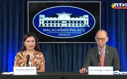 <p><strong>MUP PENSION</strong>. Malacañang Press Briefer Daphne Oseña-Paez and Department of Finance (DOF) Secretary Benjamin Diokno hold a press briefing at Malacanan Palace on Tuesday (March 28, 2023). Diokno said President Ferdinand Marcos Jr. approved the proposed reforms in the military and uniformed personnel (MUP) retirement and pension system that are crucial to the country’s post-Covid-19 pandemic fiscal and economic recovery.<em> (Screengrab from RTVM)</em></p>