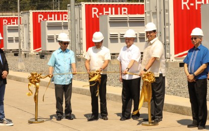 <p><strong>ENSURING POWER SECURITY.</strong> President Ferdinand R. Marcos Jr. (2nd from left) inaugurates the San Miguel Corporation Global Power Holdings’ Battery Energy Storage System in Limay, Bataan on Friday (March 31, 2023). Joining the President are (from left) Energy Secretary Raphael Lotilla, San Miguel Corporation president and chief executive officer Ramon S. Ang, House Speaker Martin Romualdez, and Trade and Industry Secretary Alfredo Pascual.<em> (PNA photo by Rey Baniquet)</em></p>