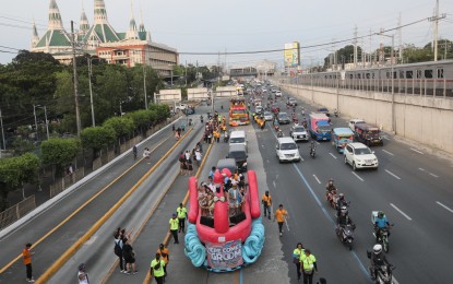<p><strong>PARADE OF STARS.</strong> The first Summer Metro Manila Film Festival Parade of Stars in Quezon City on April 2, 2023. The 49th MMFF will hold its annual Parade of Stars on Dec. 16 at the Camanava area in northern Metro Manila and will pass through four cities, a first in its history.<em> (PNA photo by Avito C. Dalan)</em></p>
