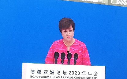 <p><strong>LEADERS UNITE.</strong> International Monetary Fund managing director Kristalina Georgieva delivers her speech during the Boao Forum Asia conference in Hainan, China on March 30, 2023. She called on developed economies to continue helping vulnerable nations, particularly those in debt stress. <em>(PNA photo by Liza T. Agoot)</em></p>