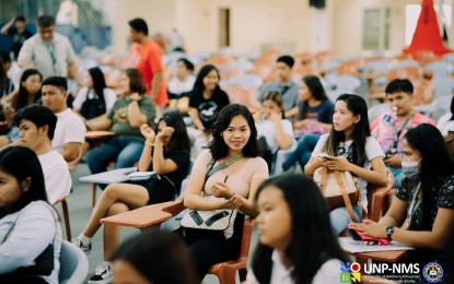 <p><strong>PASSPORT ON WHEELS</strong>. Ilocos Sur residents queue up to avail of the "Passport on Wheels" program of the Department of Foreign Affairs, in partnership with the provincial government and the UNP, in this undated photo. The pre-screening runs from April 3 to 4. <em>(Photo courtesy of UNP-NMS)</em></p>