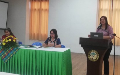 <p><strong>WOMEN'S ORGANIZATION</strong>. Iloilo Vice Governor Christine Garin, the interim national president of the Lady Local Legislators (4L) of the Philippines gives a briefing about their organization among the lady legislators in Antique on Tuesday (April 4, 2023). Garin said the all-women organization is intended to establish friendship among lady legislators aside from the various projects they will implement. <em>(PNA photo by Annabel Consuelo J. Petinglay)</em></p>
<p> </p>