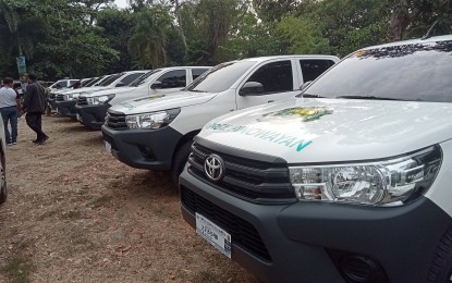 <p><strong>SERVICE VEHICLES</strong>. The mountain municipality of Don Salvador Benedicto turns over 11 Toyota Hi-Lux 4X4 pick-up trucks and two Hi-Ace GL Grandia vans to its seven barangays and various offices and departments during a ceremony held at the Panaad Park and Stadium in Bacolod City Friday afternoon (April 14, 2023). Mayor Laurence Marxlen de la Cruz said the service vehicles, especially those assigned to the barangays, will save lives in cases of emergency. <em>(PNA photo by Nanette L. Guadalquiver)</em></p>