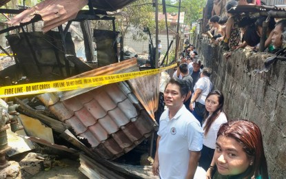 <div dir="auto"><strong>DEADLY FIRE</strong>. Bacolod City Mayor Alfredo Abelardo Benitez and village chief Lady Gles Gonzales Pallen visit the site of a residential fire in Barangay Taculing on Monday (April 17, 2023). A 35-year-old woman and her four-year-old daughter perished in the blaze. <em>(Photo courtesy of Adrian Prietos)</em></div>