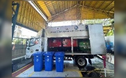 <p>Japan turns over Mobile Material Recovery Facility and Bio-Gas Digester to Pasig City.<em> (Photo courtesy of the Japan Embassy in Manila)</em></p>