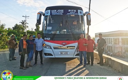 <p><strong>LAND ROUTE.</strong> Governor Nilo Demerey Jr. (3rd from left) welcomes the executives of the Eastern Goldtrans Tours in a meeting at the Provincial Capitol in San Jose, Dinagat Islands on Monday (April 24, 2023). The bus company started its maiden trip on Tuesday (April 25, 2023) from the island province to the Paranaque Integrated Terminal Exchange in the National Capital Region. <em>(Photo courtesy of Dinagat Islands PIO)</em></p>