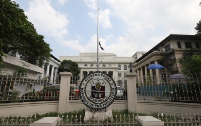 SC fines Cagayan guv, counsels for indirect contempt