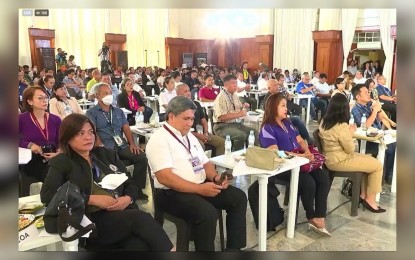 Cebu guv pitches ‘consultation’ ordinance to reg'l agency heads
