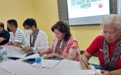 <p><strong>EYE DONATION</strong>. Pangasinan Governor Ramon Guico III (third from left) together with officials of the Eye Bank Foundation of the Philippines sign a memorandum of agreement for the opening of an Eye Retrieval Center satellite at the Pangasinan Provincial Hospital in San Carlos City, Pangasinan on May 5, 2023. The eye retrieval center aims to gather more cornea donors from the province for eye transplant patients. (<em>Photo by Liwayway Yparraguirre</em>)</p>
<p> </p>