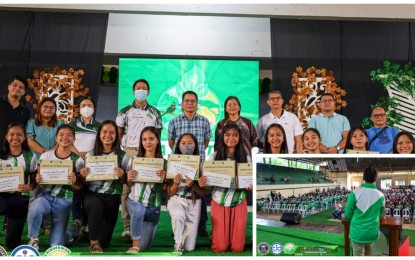 <p><strong>WINNERS ALL.</strong> Kidapawan City athletes who participated in the April 24-28, 2023 Soccsksargen Regional Athletic Association Meet pose as they hold their certificates from the city government with Mayor Jose Paolo Evangelista (4th left) and North Cotabato Vice Governor Efren Piñol (5th from left) on Monday (May 8, 2023). Evangelista (inset with back at photo) delivers his message to the city athletes who did well in the regional sports meet. <em>(Photo courtesy of Kidapawan CIO)</em></p>