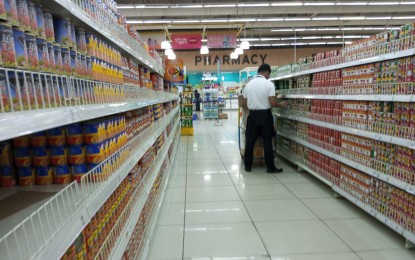 <p><strong>FOOD SUPPLY</strong>. Ready-made food displayed at a supermarket in Bacolod City on May 8, 2023. Inflation rate for all income households in Negros Occidental declined to 8.8 percent in April, from 10.8 percent in March, while in Bacolod, it remained at the previous month’s rate of 8.7 percent.<em> (PNA-Bacolod file photo)</em></p>