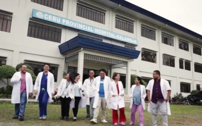 <p><strong>HALL OF FAMERS.</strong> Doctors pose in front of the Cebu Provincial Hospital-Balamban in this undated photo. The provincial hospital in Balamban, along with the Carcar City Provincial Hospital and the Ricardo L. Maningo Memorial Hospital in San Francisco, Camotes Island, have been cited as "Hall of Famers" for consistently getting a perfect score in its improvement in terms of management and services during the second round of the evaluation. <em>(Contributed photo)</em></p>