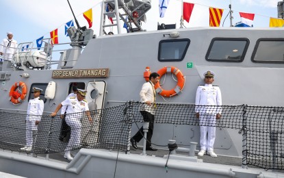 <p><strong>NAVY MODERNIZATION</strong>. President Ferdinand R. Marcos Jr. inspects the Philippine Navy’s BRP Gener Tinangag during the Navy’s 125th anniversary at the PN Headquarters in Roxas Boulevard on Friday (May 26, 2023). In his speech, Marcos pledged to provide full support for the Navy's modernization of assets and enhancement of defense capabilities. <em>(PNA photo by Rolando Mailo)</em></p>