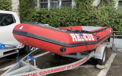 <p><strong>RESCUE.</strong> A rescue boat is on standby in front of the Ilocos Norte Capitol on Monday (May 29, 2023). Small craft in the coastal areas of Ilocos Norte are restricted to venture out to the sea due to Typhoon Betty.<em> (Photo by Leilanie G. Adriano)</em></p>