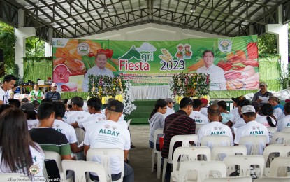 <p><strong>GOV'T AID</strong>. Farmers and fisherfolk from different Albay towns and cities receive financial aid from the government during the Agri Fiesta 2023 in Camalig town on Tuesday (May 30, 2023). The event showcases the local industries’ top products including fruits and vegetables, delicacies, handicrafts and home decor, plants and various items made from abaca.<em> (Photo courtesy of Albay PIO)</em></p>
