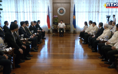 <p><strong>AGRI DEV’T</strong>. President Ferdinand R. Marcos Jr. meets with executives of the Charoen Pokphand Group (CP Group), led by its chairman Soopakij Chearavanont, at Malacañan Palace in Manila on Tuesday (May 30, 2023). Marcos assured the Thailand-based CP Group of his administration's support for its expansion plans and programs for the Philippines’ agriculture sector. <em>(Screenshot from RTVM)</em></p>
