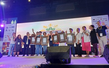 <p><strong>BEST COFFEE.</strong> Best coffee growers in Ilocos Sur receive their plaque of recognition during the awarding ceremony, one of the highlights of the Philippine Coffee Expo event held at the World Trade Center in Pasay City, Metro Manila on Sunday (June 4, 2023). Ilocos Sur’s robusta coffee bagged 10 out of 12 top awards in this year’s Philippine Coffee Quality Competition (PCQC), an annual search for the best coffee in the country. <em>(Contributed Photo)</em></p>