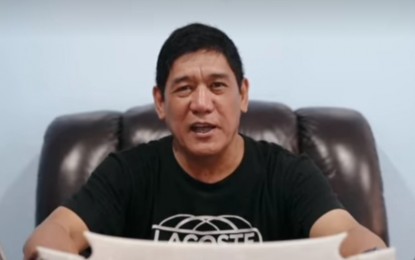 <p><strong>CLEARED</strong>. Noli Villarosa, barangay chair of Tangub in Bacolod City, was cleared of links to an illegal Small Town Lottery operation together with two other village chiefs in Kabankalan City, Negros Occidental. On Thursday (June 8, 2023), NBI-Bacolod agent-in-charge Renoir Baldovino confirmed the dismissal of the complaints they filed against the three officials before Kabankalan’s City Prosecutor’s Office. <em>(Screenshot from Barangay Tangub Facebook video)</em></p>
