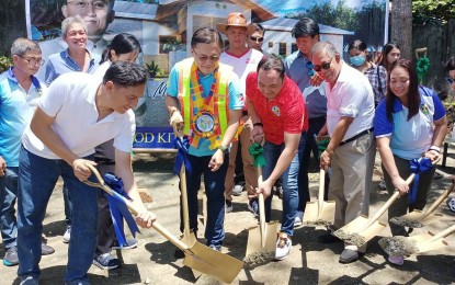 <p><strong>ACCESSIBLE HEALTH SERVICES</strong>. Iloilo 5th District Rep. Raul Tupas (left) joins Senator Christopher Lawrence Go (2nd from left) during the groundbreaking ceremony of a super health center in Barotac Viejo on Wednesday (June 7, 2023). Tupas said the six super health centers to be constructed in his district would benefit residents living in geographically isolated and disadvantaged areas. <em>(PNA photo by PGLena)</em></p>