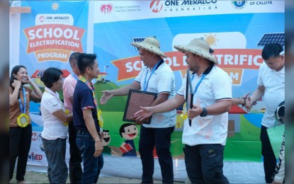 <p><strong>ELECTRIFICATION</strong>. One Meralco Foundation has been energizing public schools across the country since 2012. The latest beneficiary of a 1-kilowatt peak solar photovoltaic system was an off-grid public school in Liwagao Island, Antique which caters to over 100 students. <em>(Photo courtesy of OMF)</em></p>