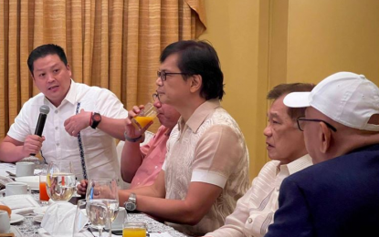 <p><strong>INTERVENTION PROGRAM.</strong> Department of Social Welfare and Development Secretary Rex Gatchalian discusses a nationwide nutrition intervention program with Children's First One Thousand Days Coalition head Joey Lina (2nd from right) at the Manila Hotel on Tuesday (June 20, 2023). The program aims to address malnutrition and stunting among Filipino children up to 3 years of age. <em>(Photo courtesy of DSWD)</em></p>