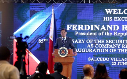 <p><strong>SAFE INVESTMENT HUB.</strong> President Ferdinand R. Marcos Jr. delivers a keynote speech during the 85th anniversary celebration of the Securities and Exchange Commission (SEC) at its headquarters in Makati City on Thursday (June 22, 2023). The President urged the SEC to help his administration promote the Philippines as a safe and protective investment destination. <em>(PNA photo by Joey Razon)</em></p>